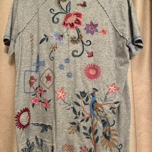 NEW Johnny Was Raglan Floral T Shirt - Picture 2 of 2